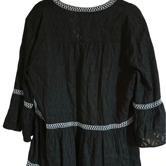 Tommy Bahama Black Vneck Embroidered Tiered Cover-up Black Size Medium - Picture 6 of 7